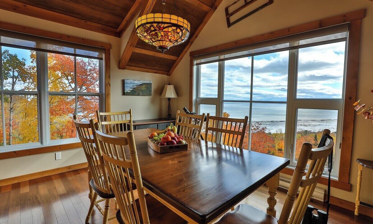 Photo of Livingroom in Petite-Riviere-Saint-Francois