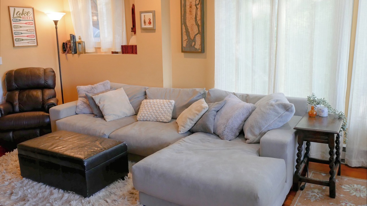 Photo of Livingroom in Holmes