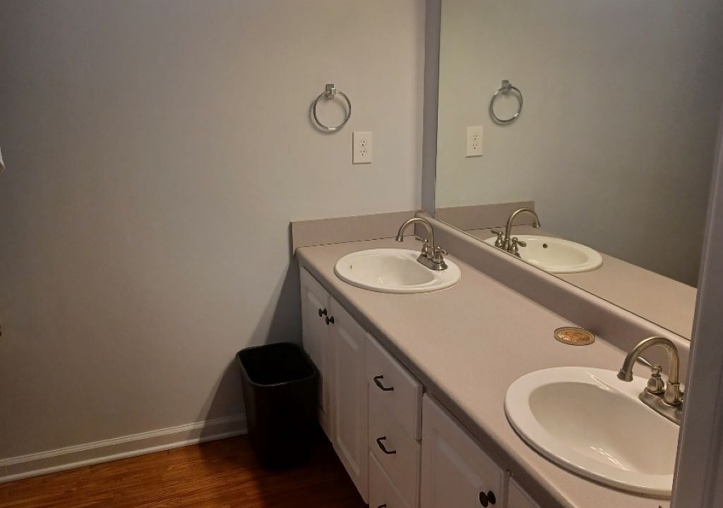 Photo of Bathroom in Tuscaloosa