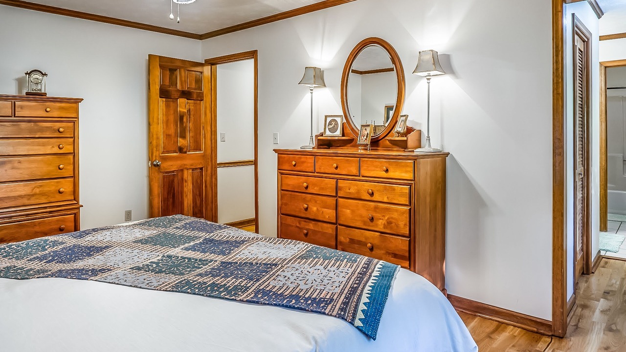 Photo of Bedroom in Elizabethton