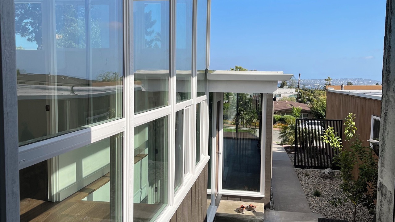 Photo of Patio Balcony in La Jolla Mesa