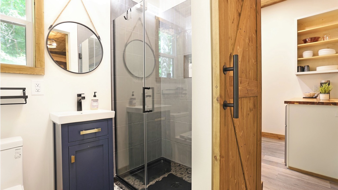 Photo of Bathroom in Bynum