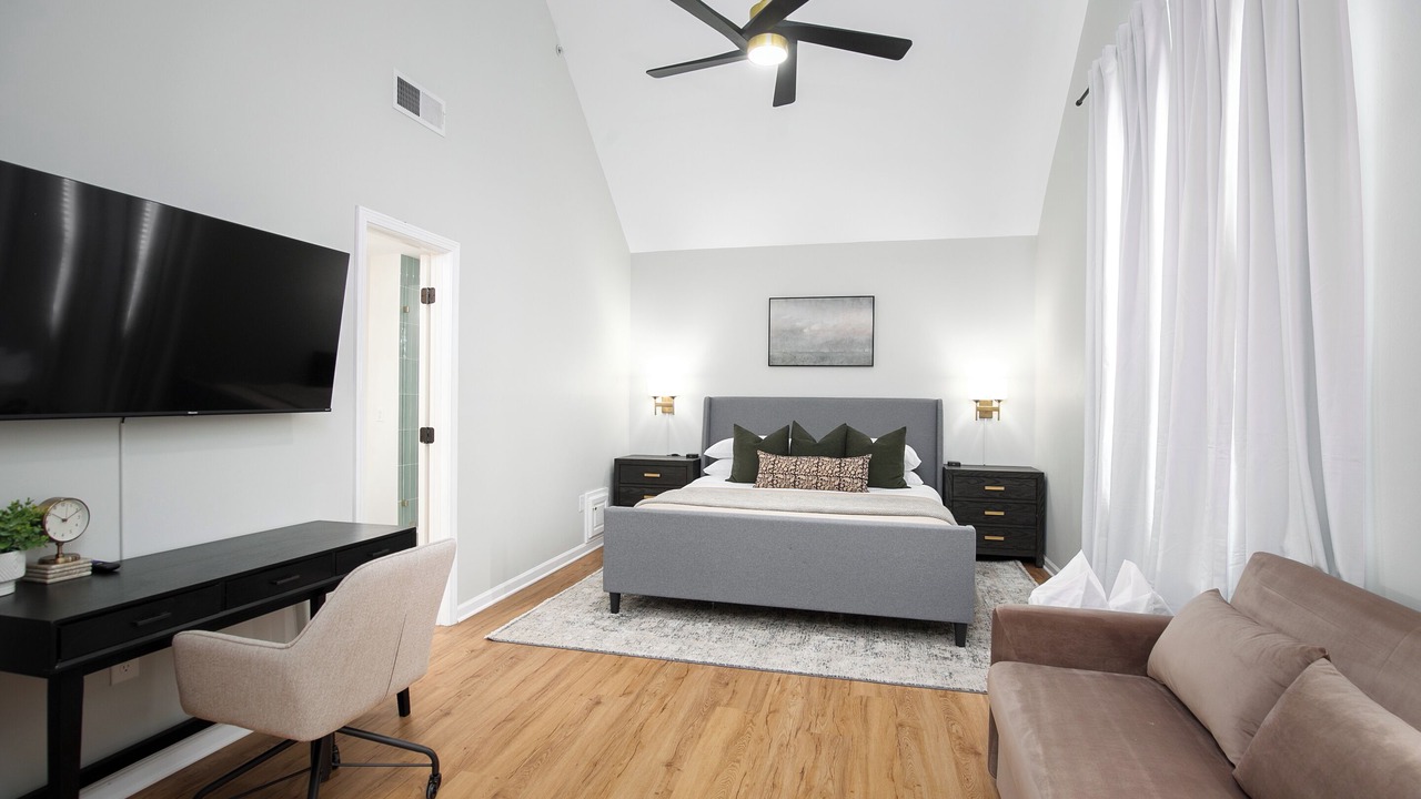 Photo of Bedroom in Alabaster