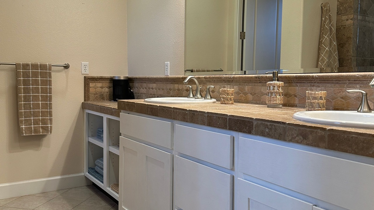 Photo of Bathroom in Callender