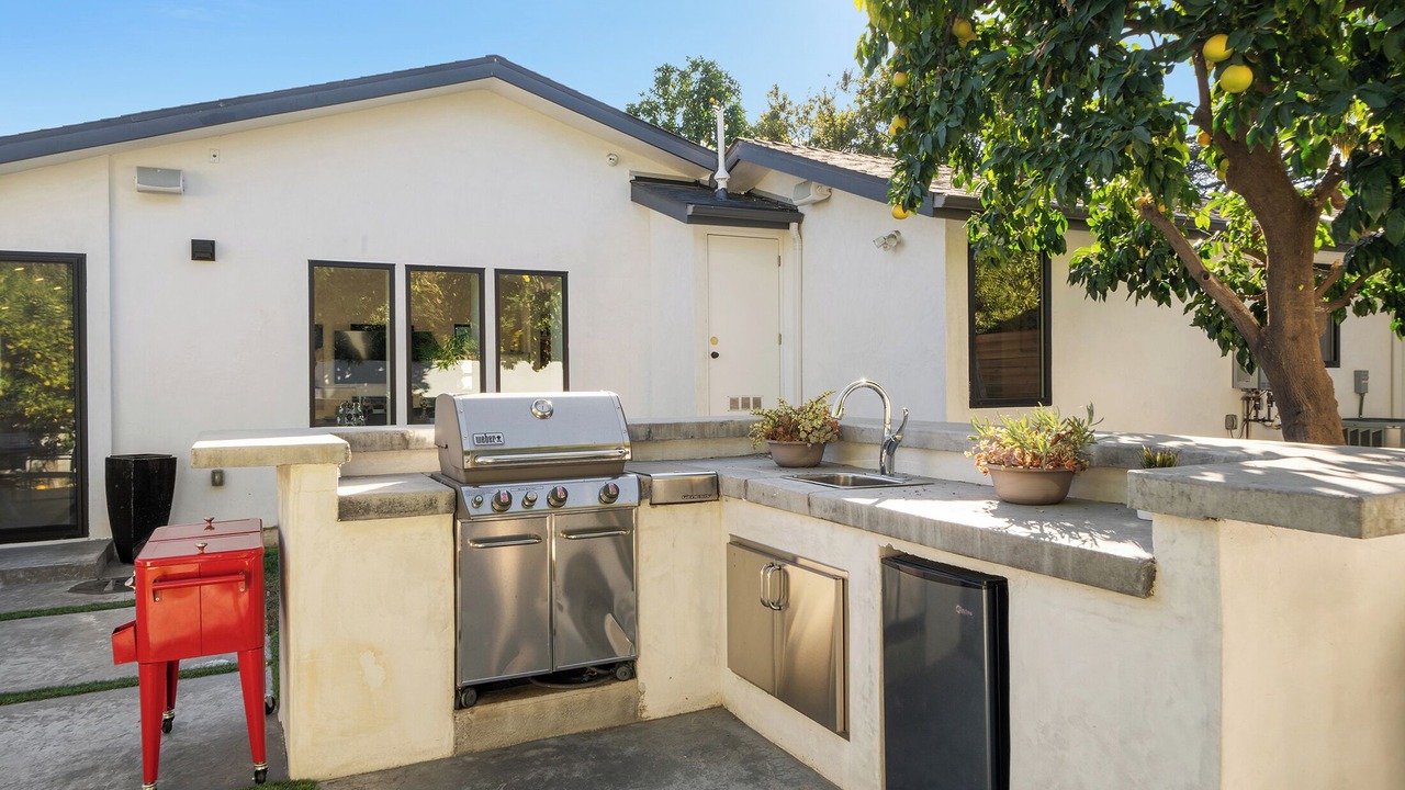 Photo of Patio Balcony in Tarzana