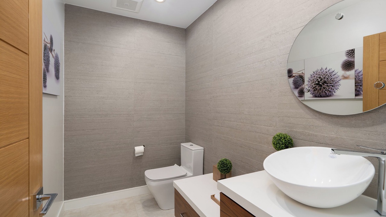 Photo of Bathroom in Tarzana