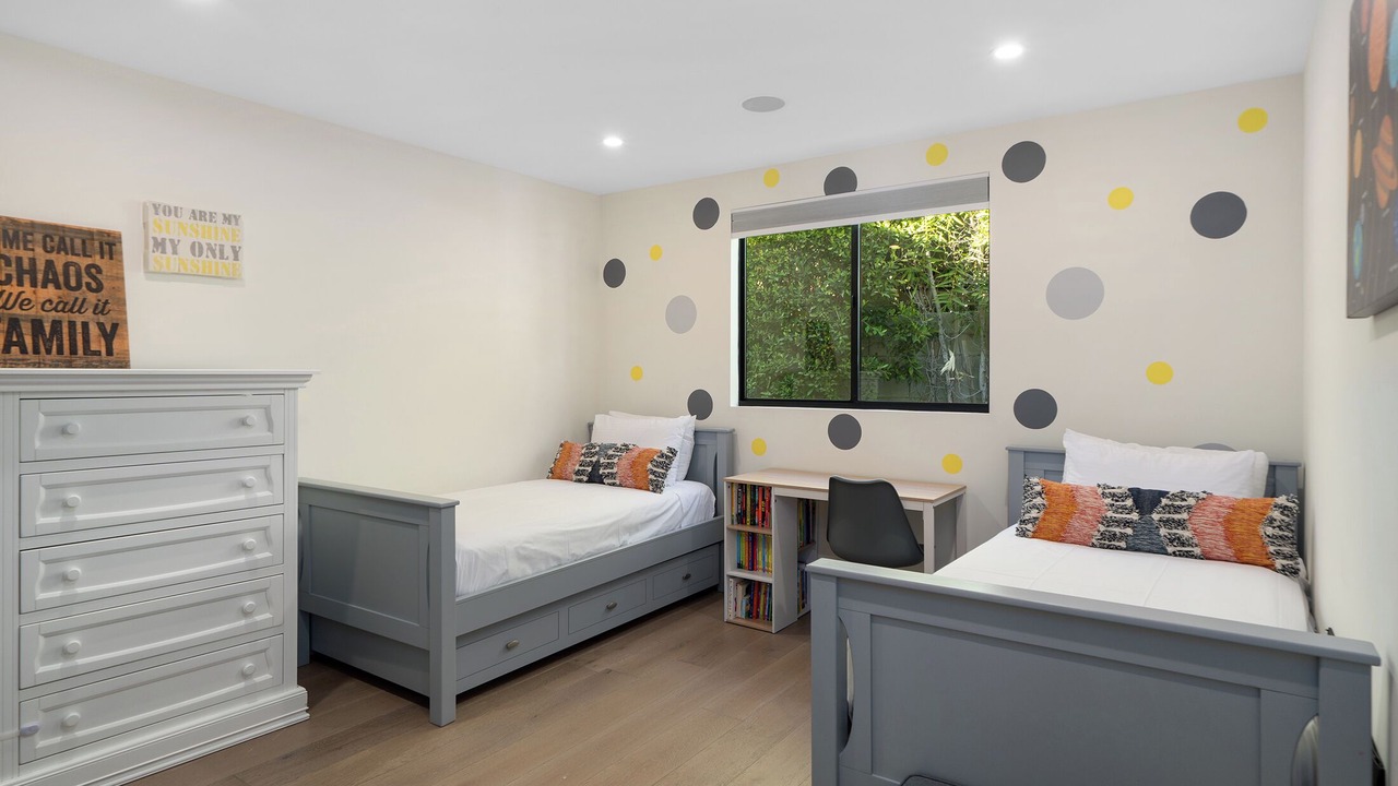 Photo of Bedroom in Tarzana