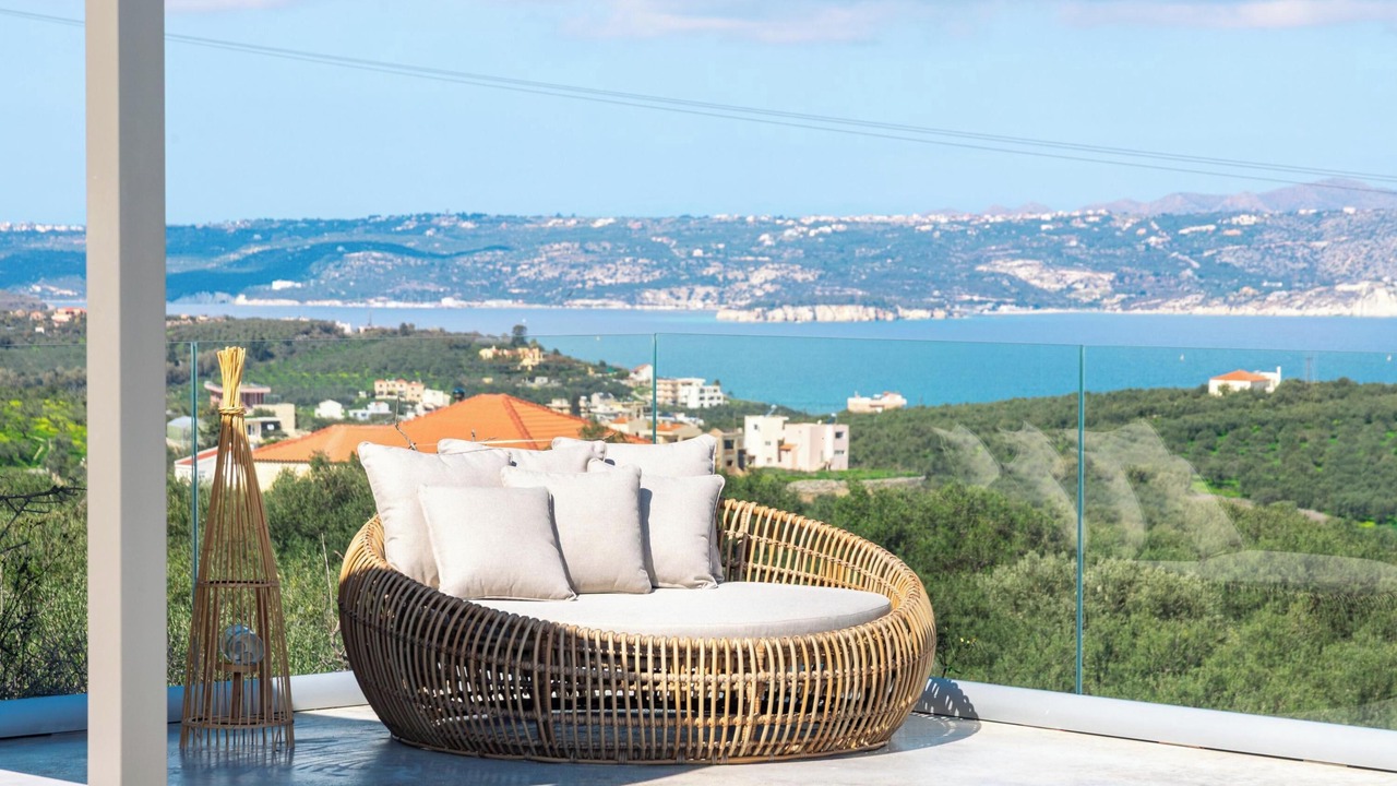 Photo of Patio Balcony in Douliana