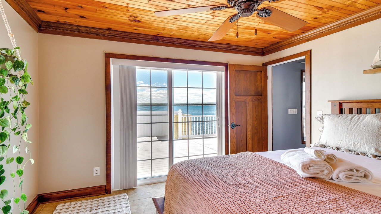 Photo of Bedroom in Poplar Ridge