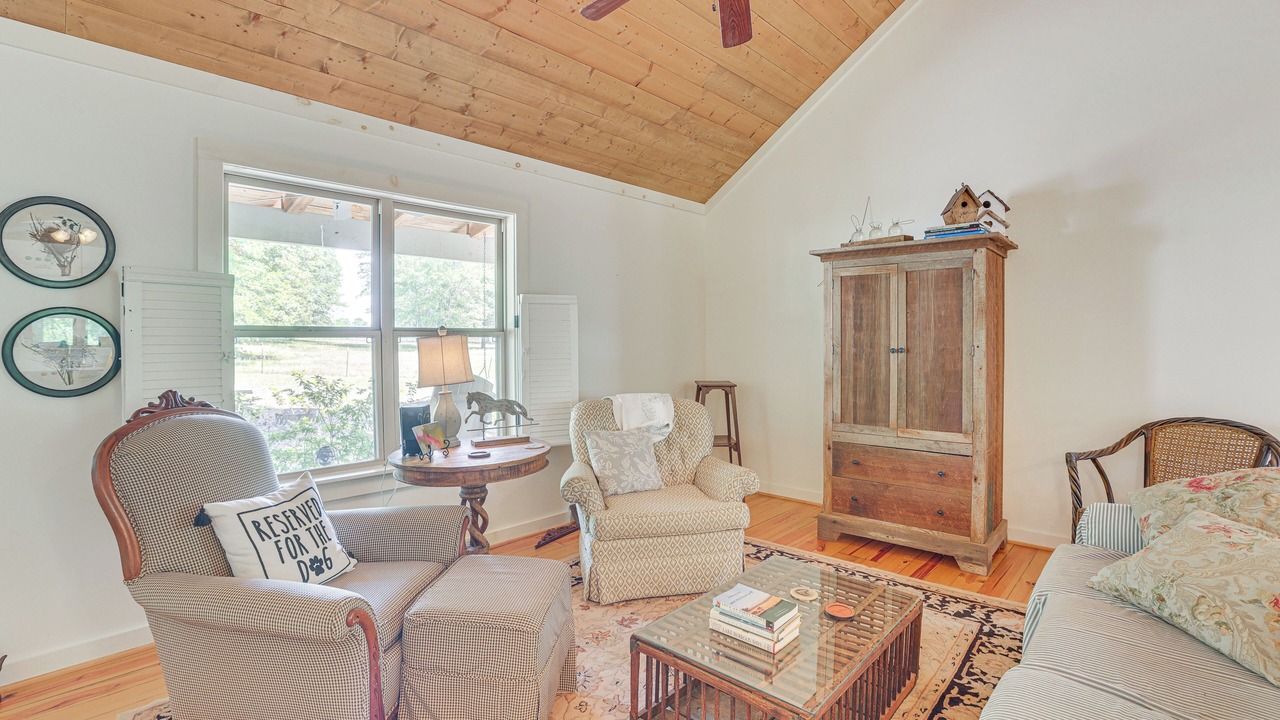 Photo of Livingroom in Lawley