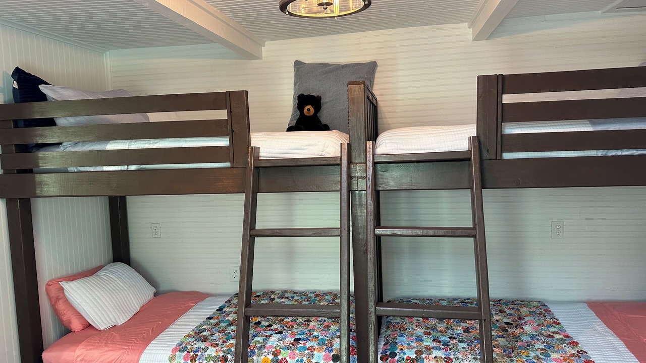 Photo of Bedroom in Green Mountain