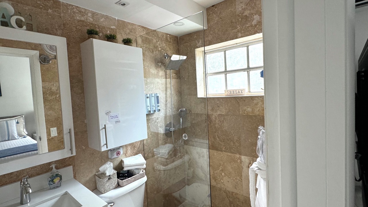 Photo of Bathroom in Key Biscayne