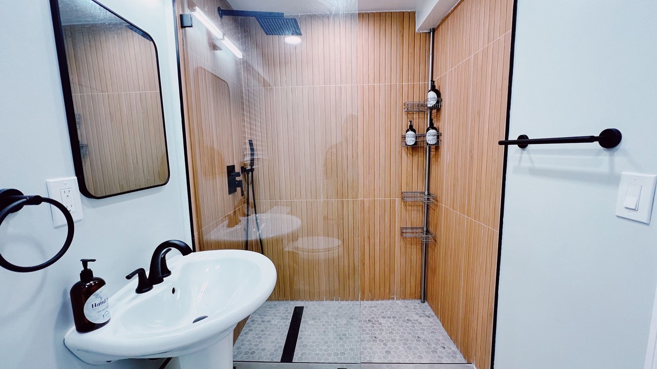 Photo of Bathroom in Lake Ridge
