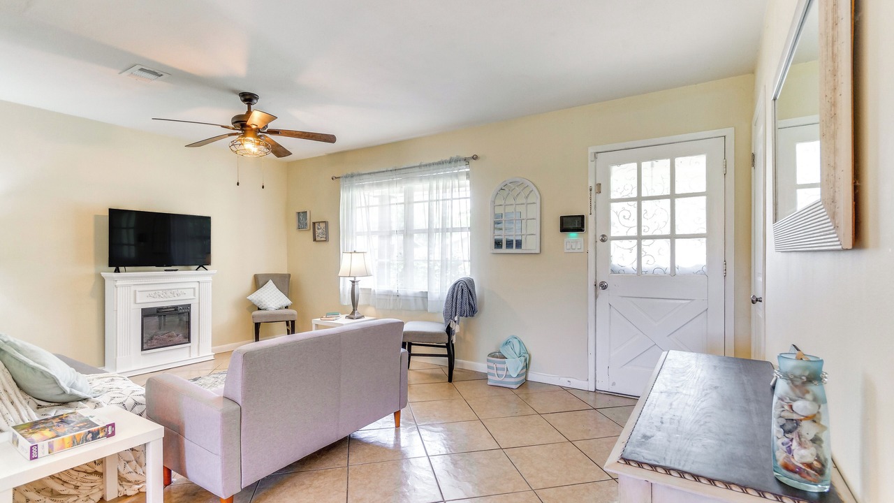 Photo of Livingroom in Florida Panhandle