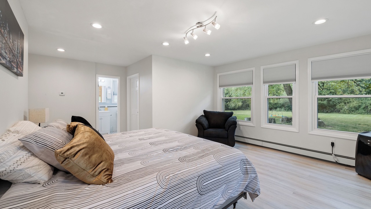 Photo of Bedroom in Monroe