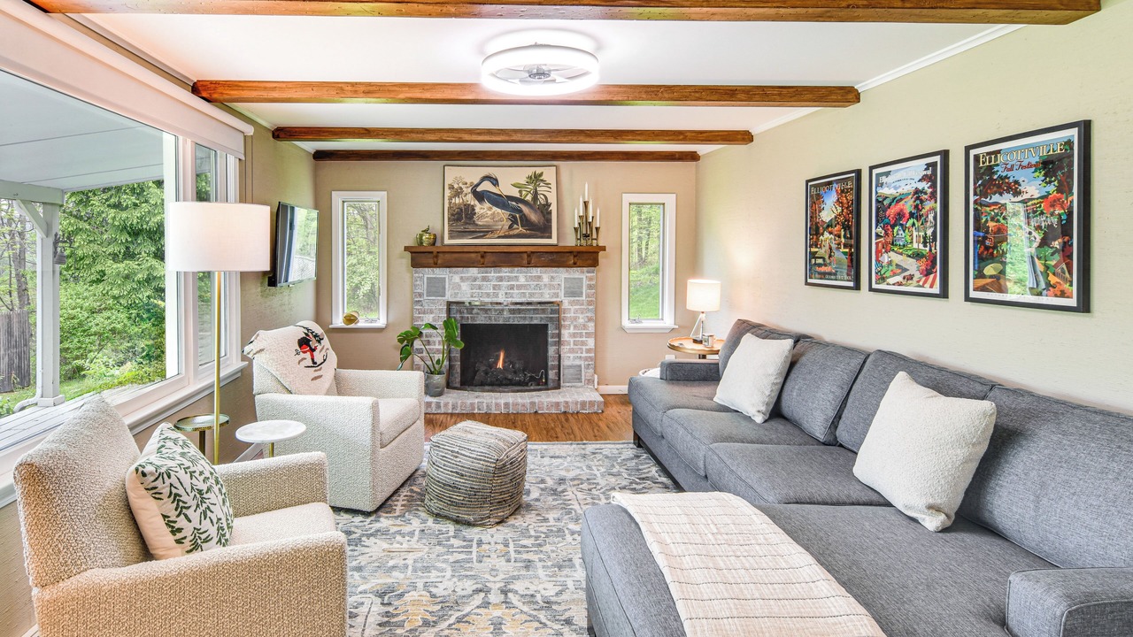 Photo of Livingroom in Great Valley