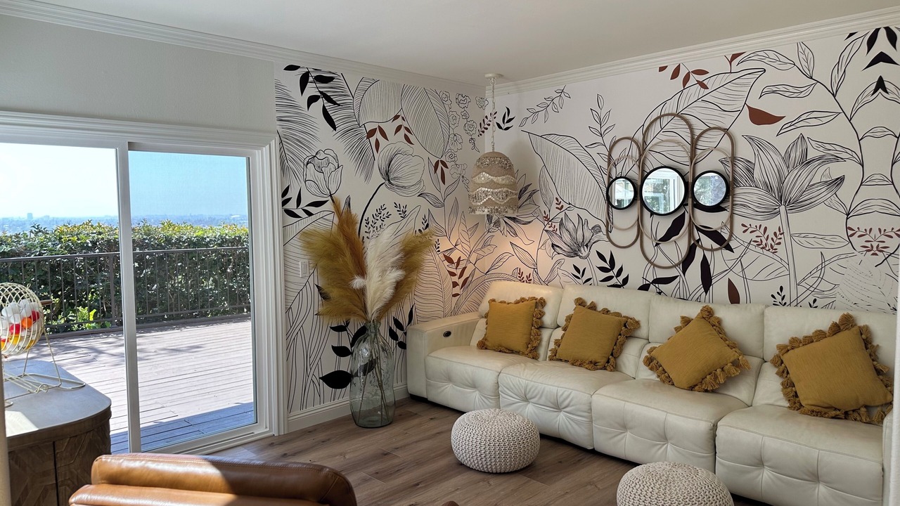 Photo of Livingroom in North Tustin