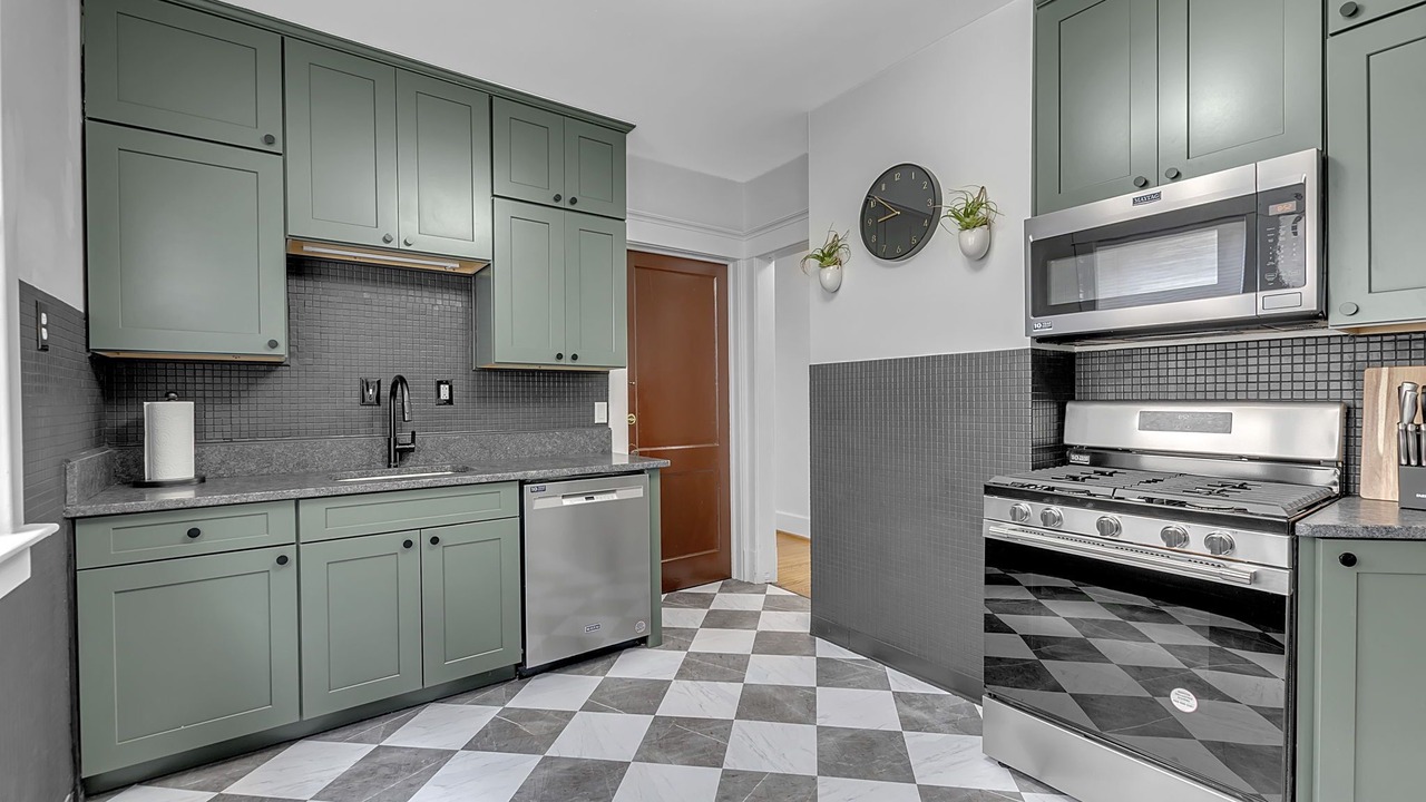 Photo of Kitchen in Front Park