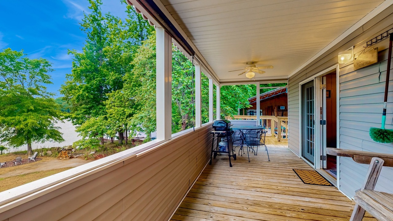 Photo of Patio Balcony in Delta