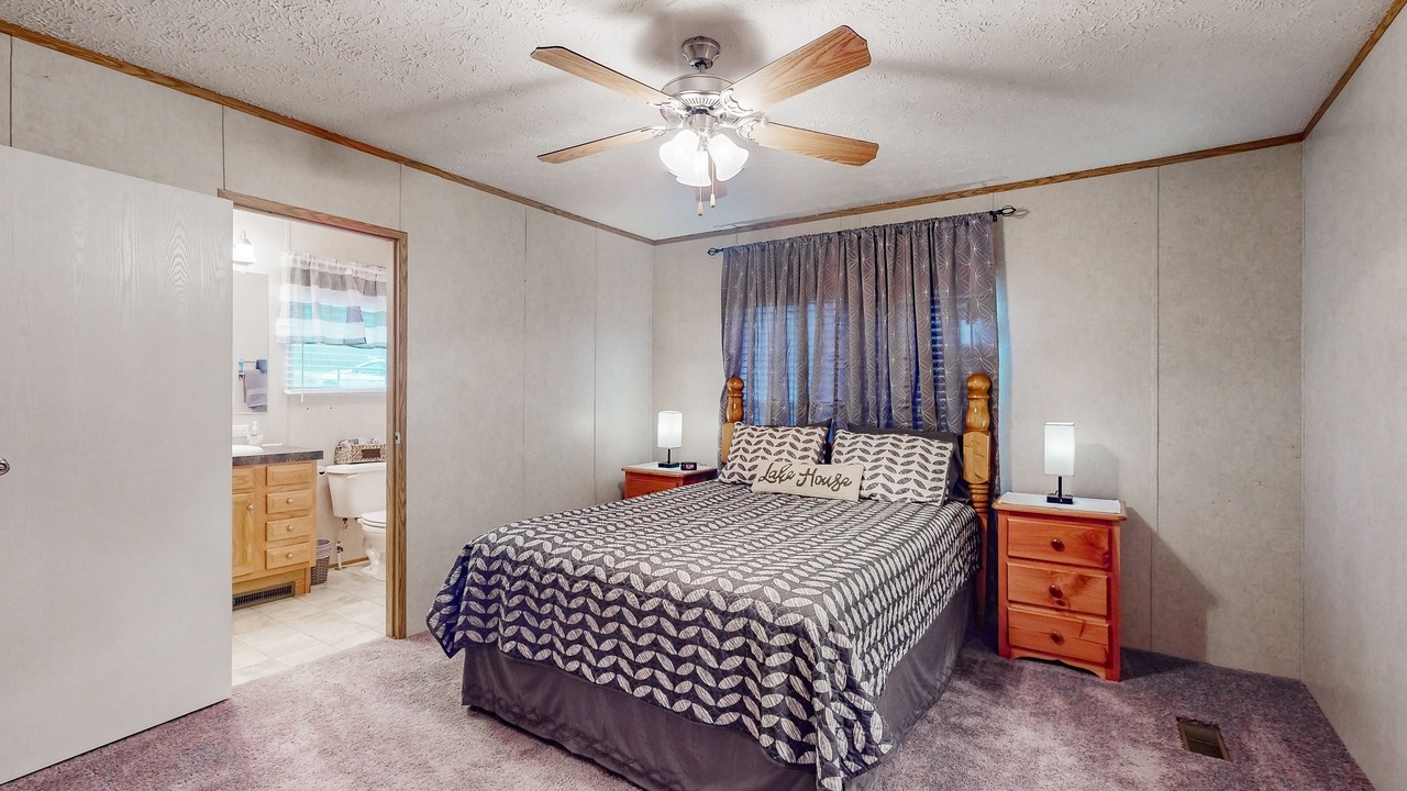 Photo of Bedroom in Delta