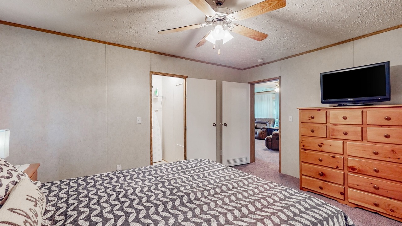 Photo of Bedroom in Delta