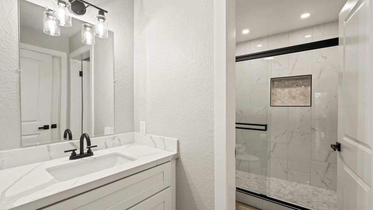 Photo of Bathroom in Central Escondido