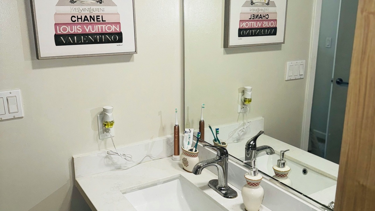Photo of Bathroom in Downtown Los Angeles