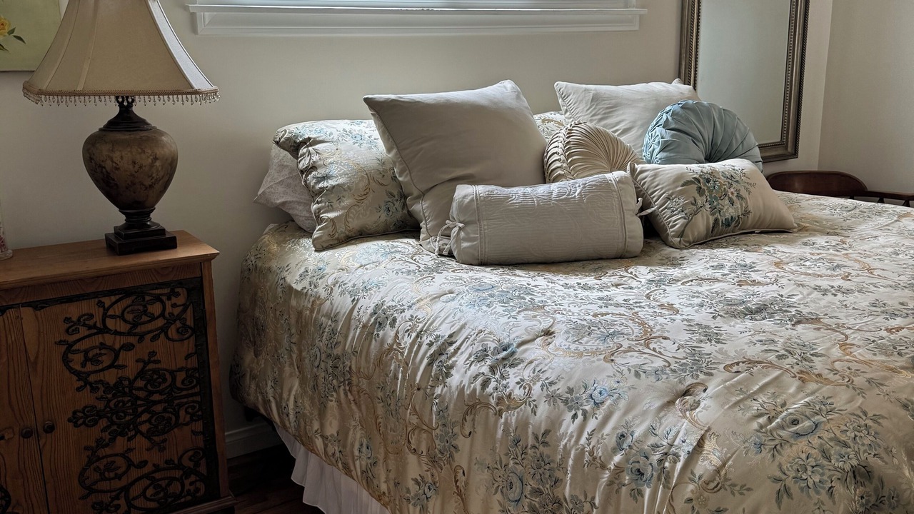Photo of Bedroom in Cerritos