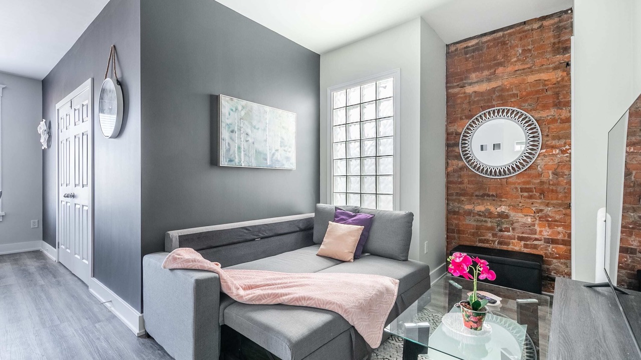 Photo of Bedroom in Central Hamilton