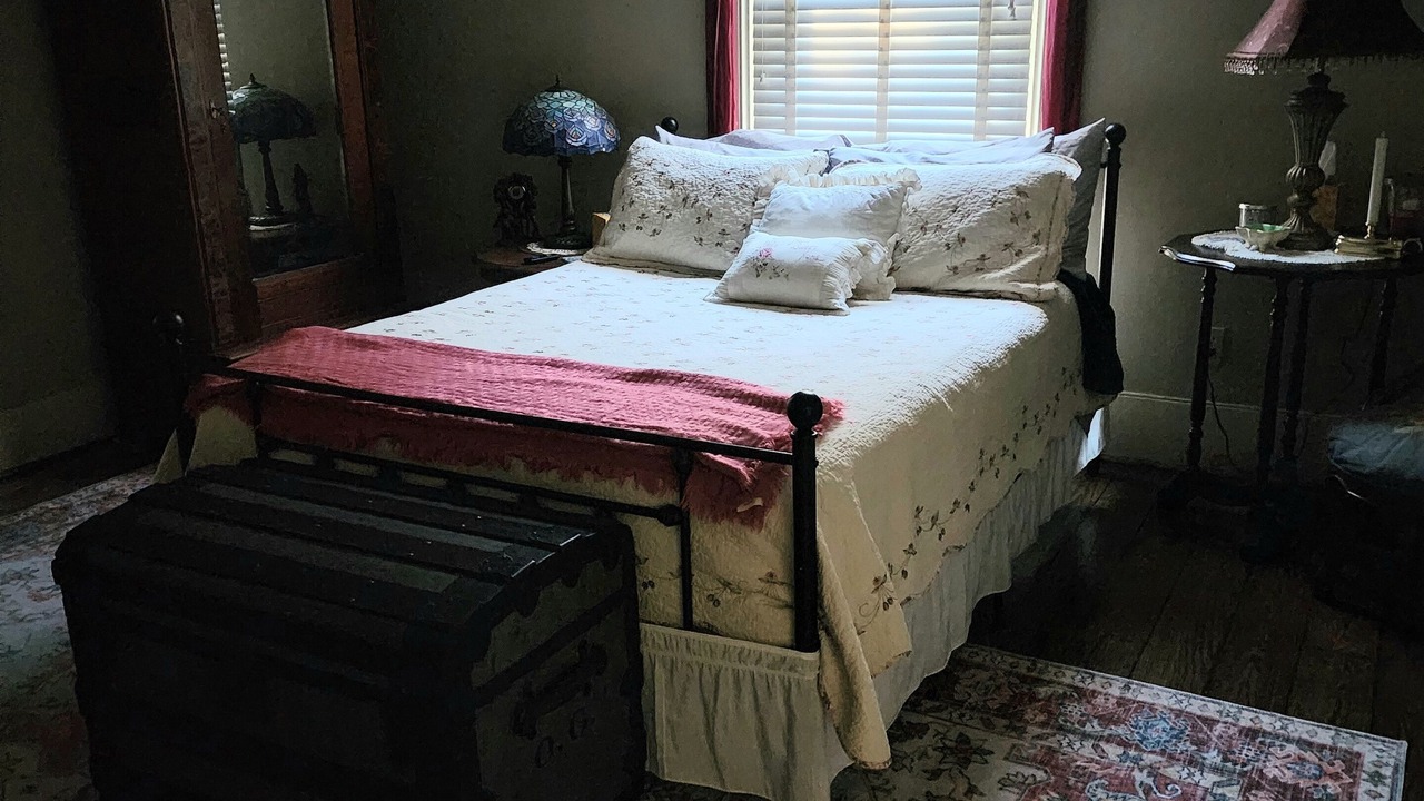 Photo of Bedroom in Eufaula