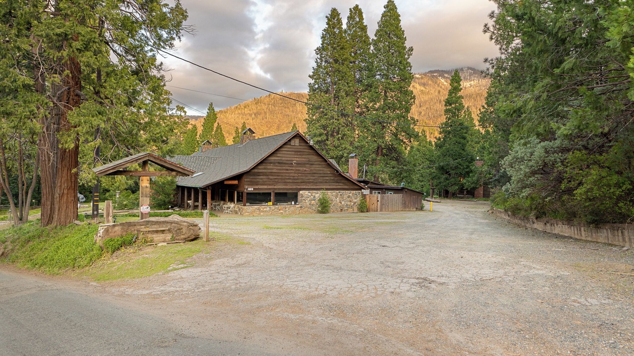 Photo of Outdoor in Springville