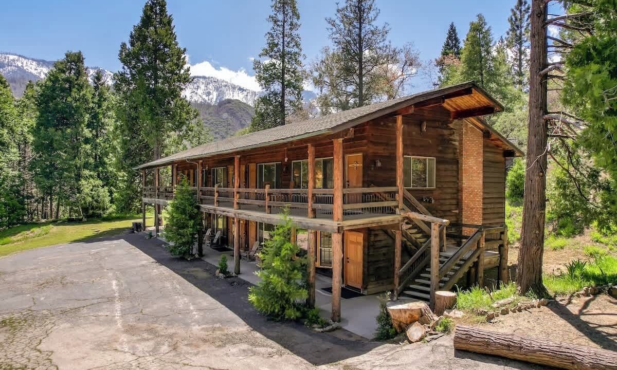 Photo of Outdoor in Springville