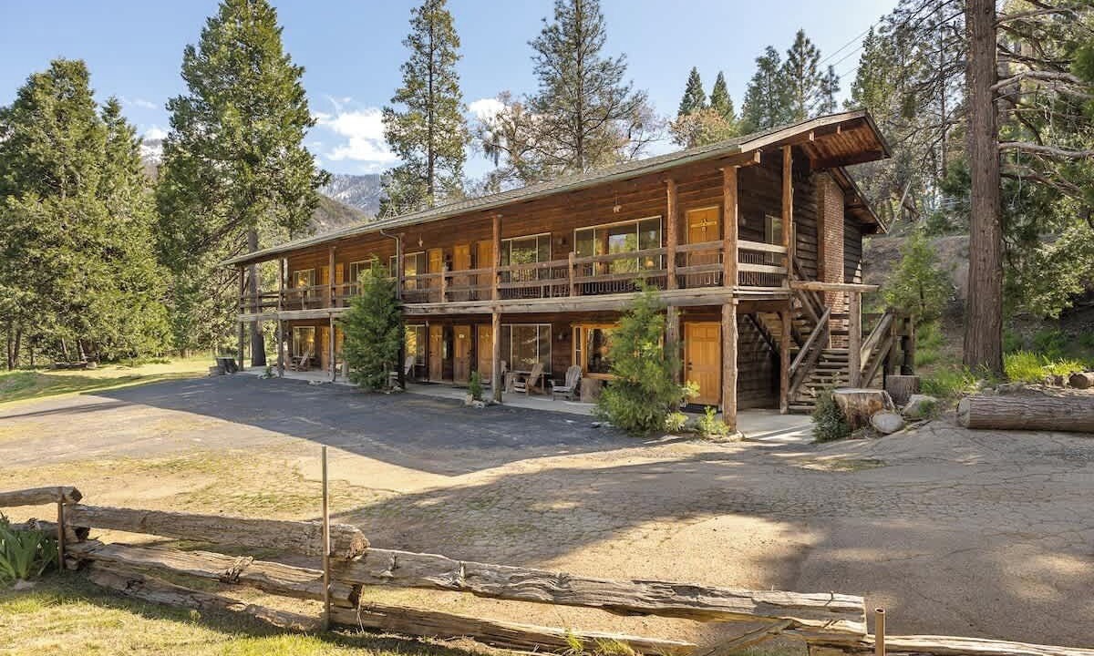 Photo of Outdoor in Springville