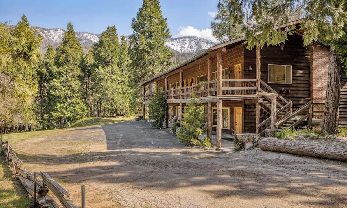 Photo of Outdoor in Springville