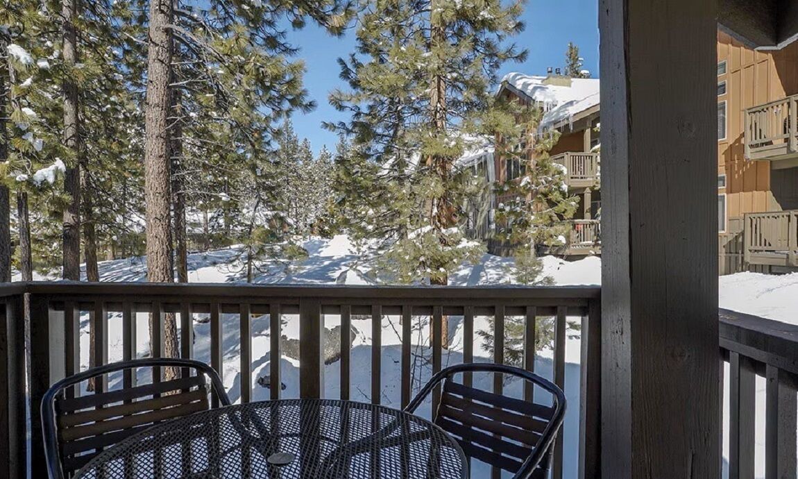 Photo of Outdoor in Round Hill Village