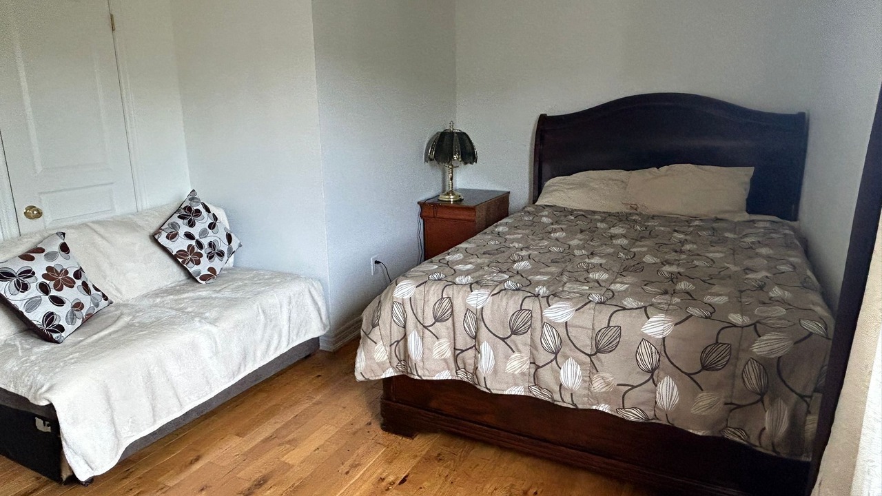 Photo of Bedroom in Hamilton