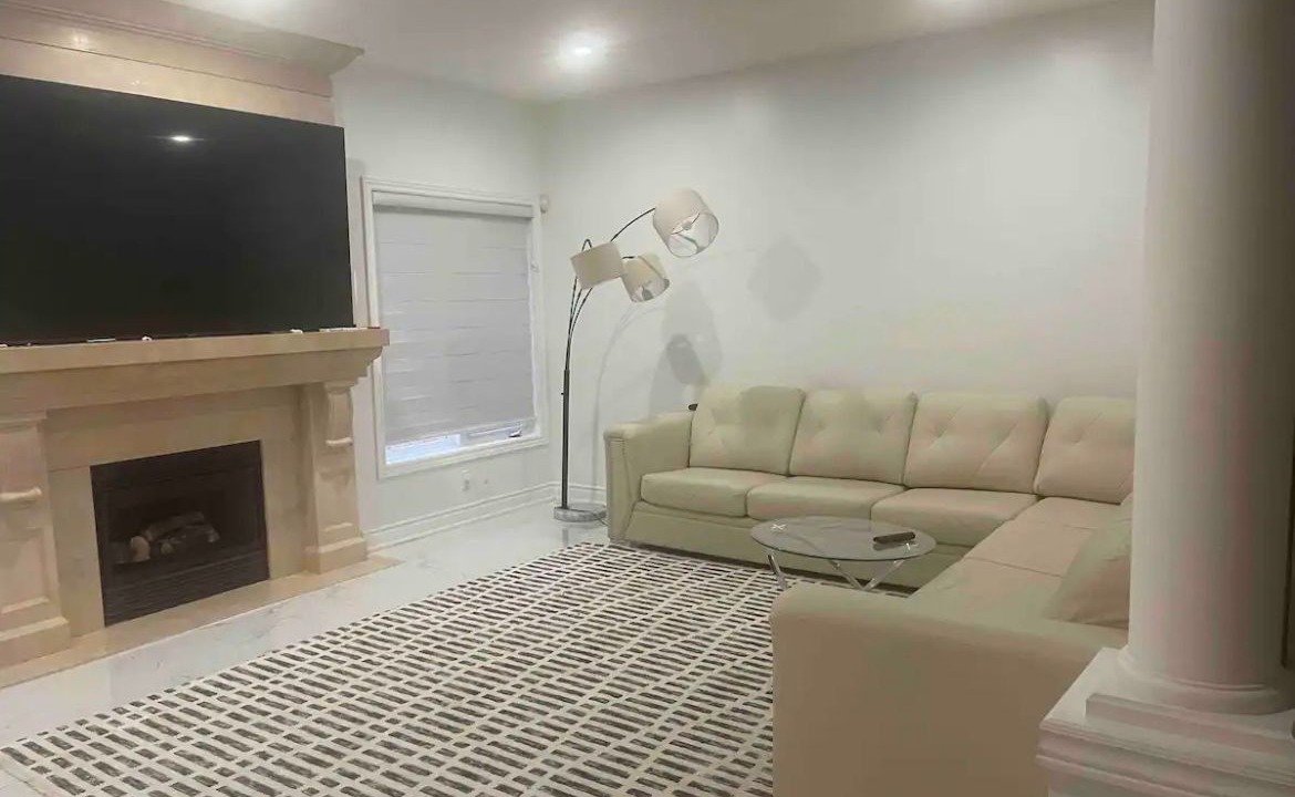 Photo of Livingroom in Hamilton