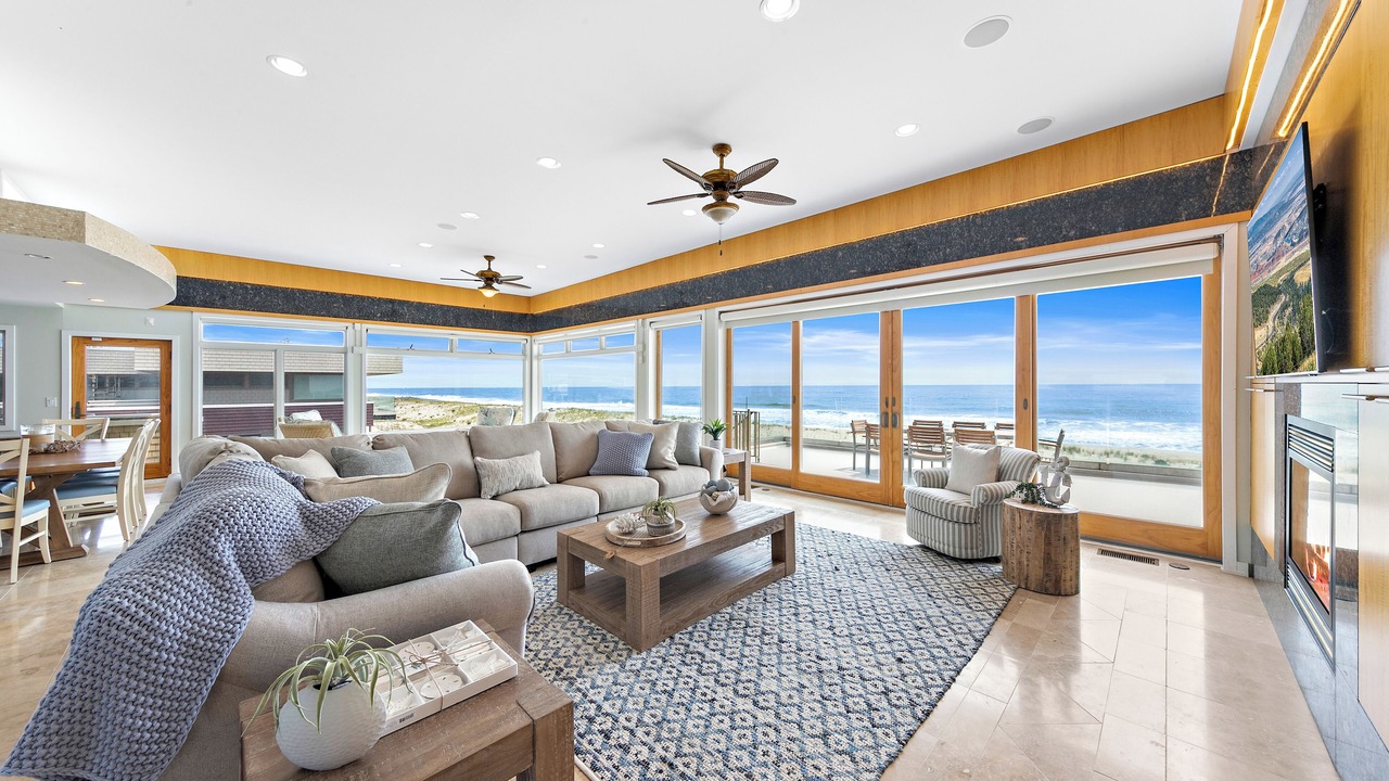 Photo of Livingroom in Loveladies
