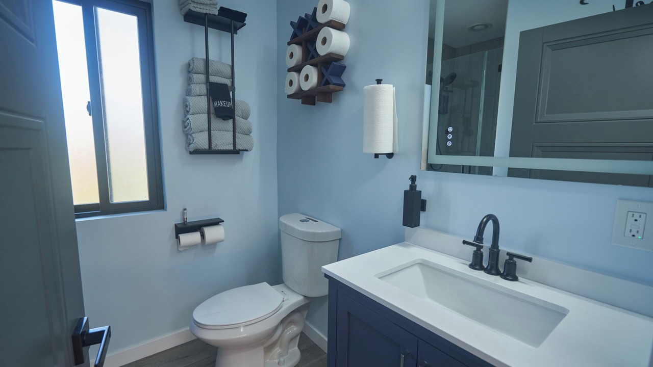 Photo of Bathroom in Park Mesa Heights