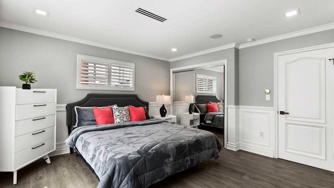 Photo of Bedroom in Orange
