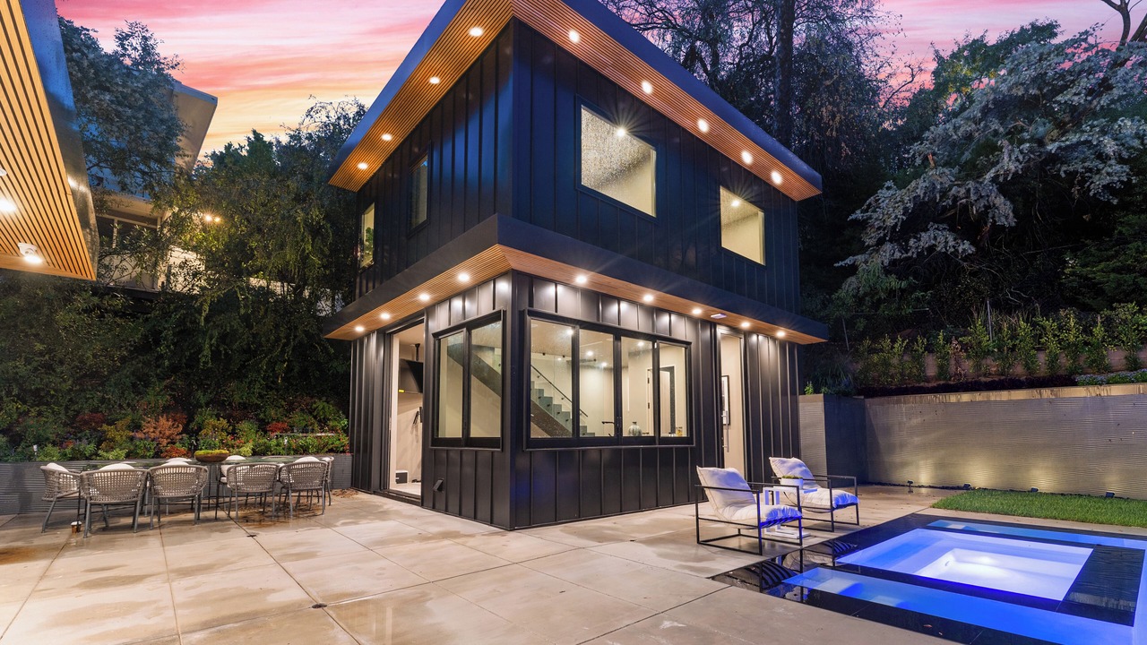 Photo of Outdoor in Hollywood Hills