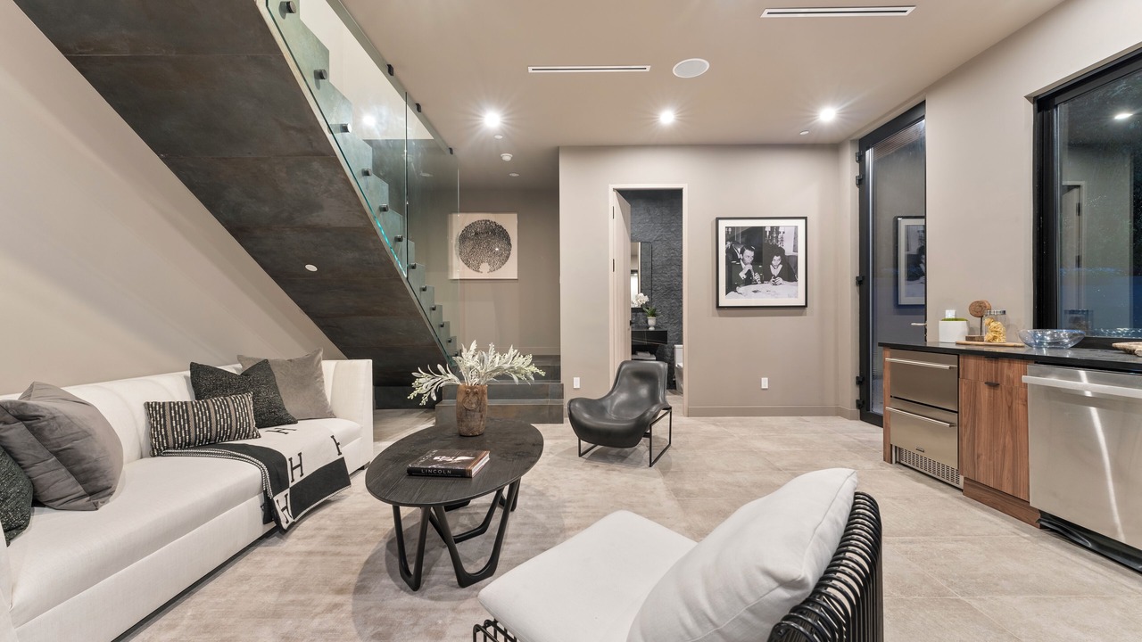 Photo of Livingroom in Hollywood Hills