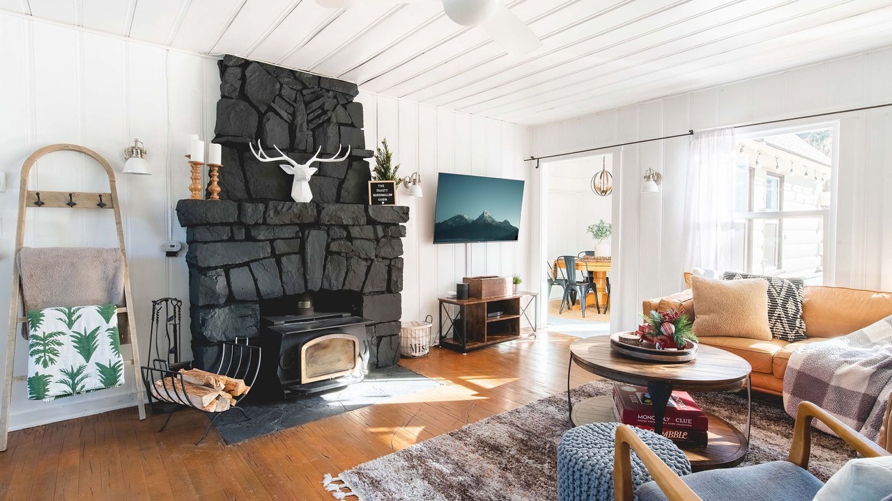 Photo of Livingroom in Big Bear City