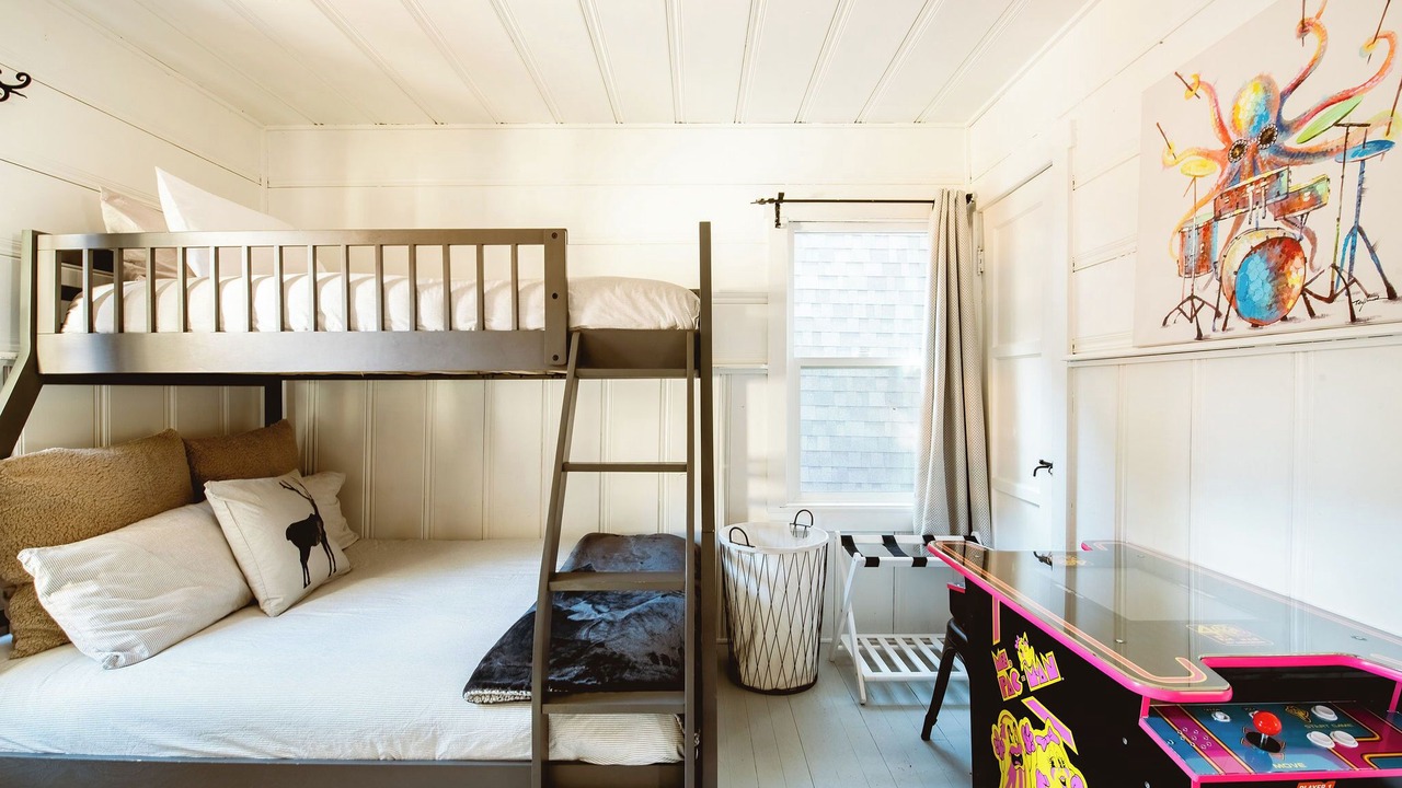 Photo of Bedroom in Big Bear City