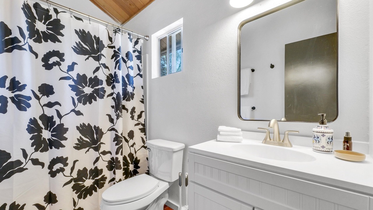 Photo of Bathroom in Arrowbear Lake