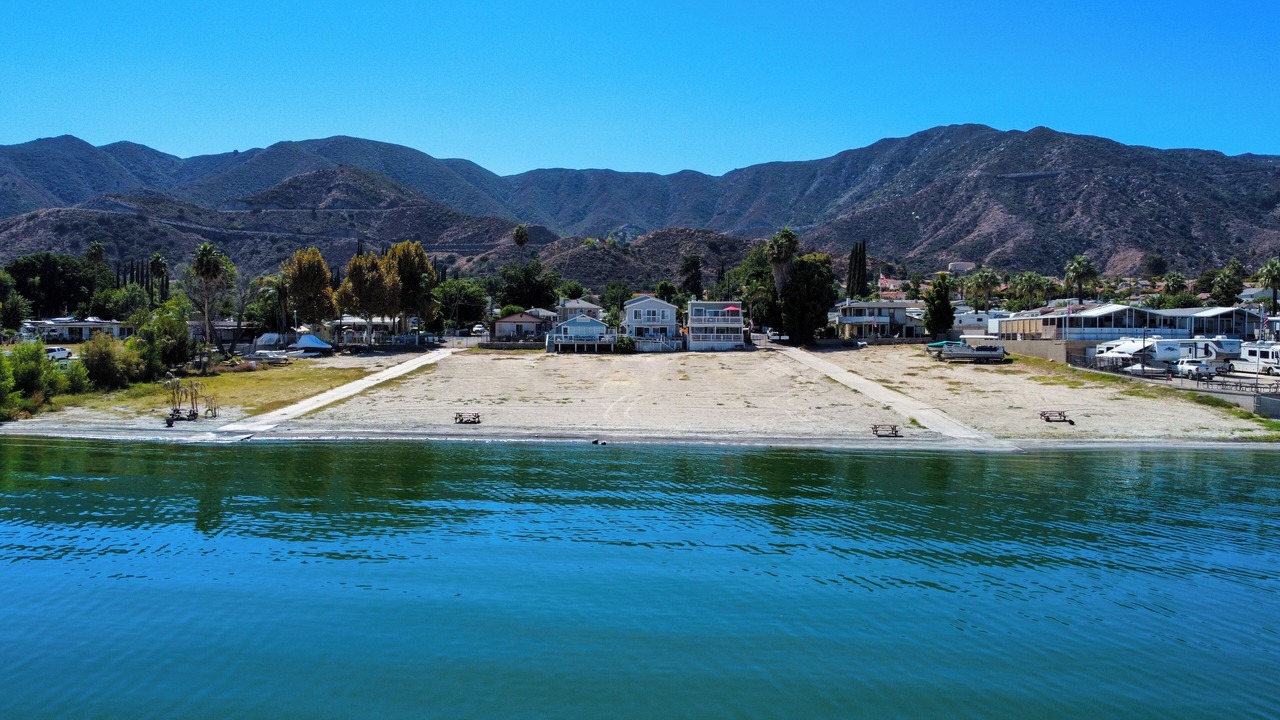 Photo of Others in Lake Elsinore