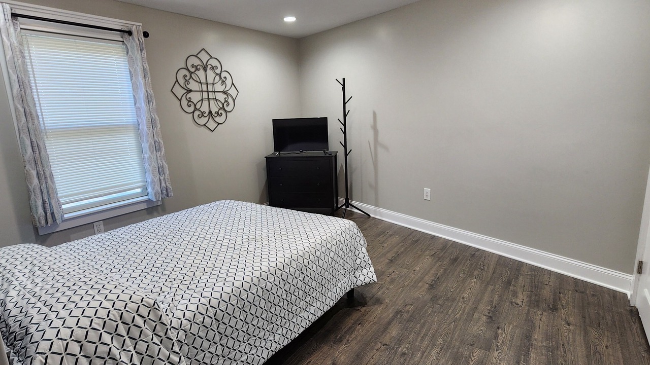 Photo of Bedroom in Town Bank