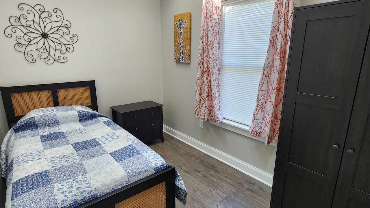 Photo of Bedroom in Town Bank