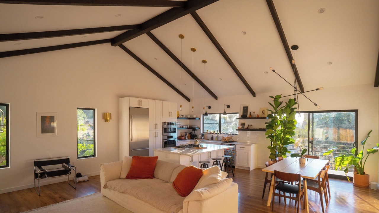 Photo of Livingroom in Eagle Rock