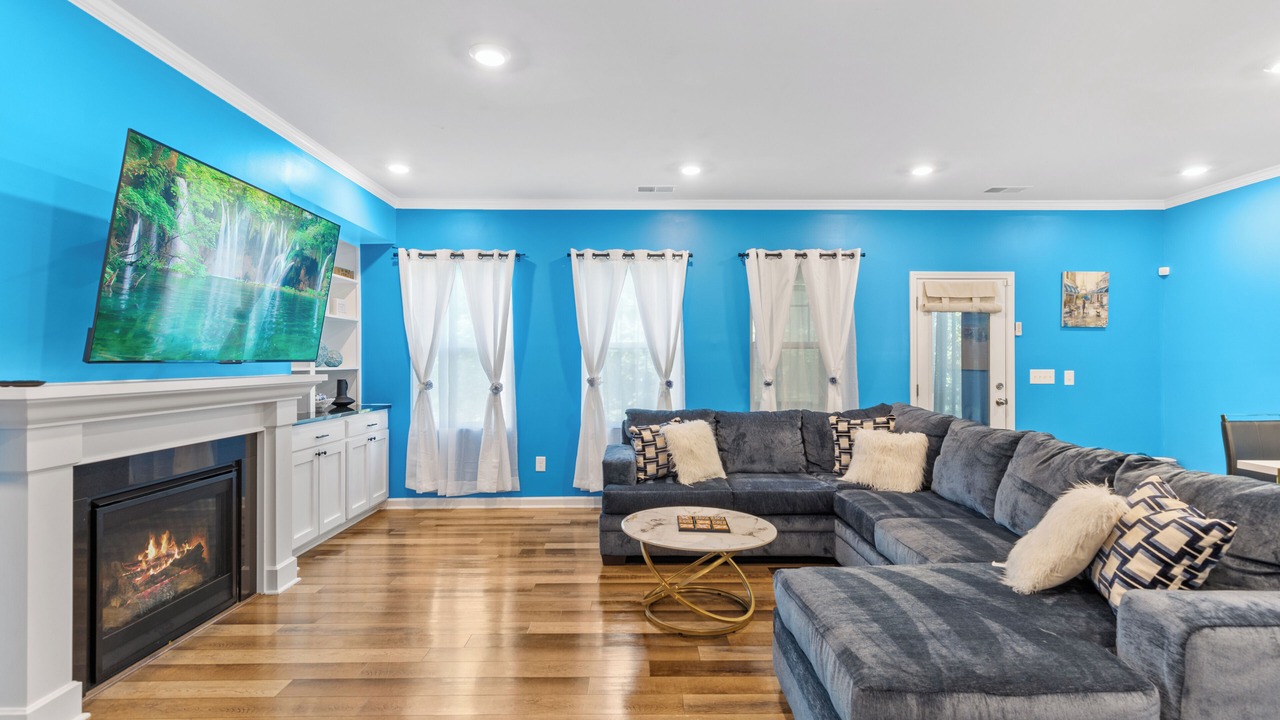 Photo of Livingroom in Northeast Raleigh